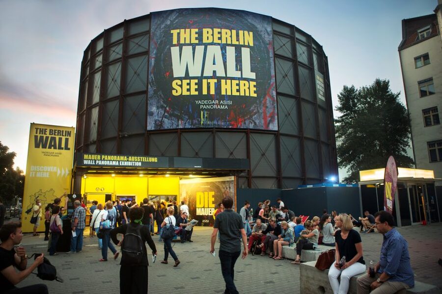 THE WALL: asisi Panorama Berlin Ticket - Seeing the Berlin Wall from above