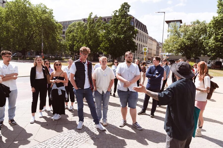 Understanding Kreuzberg: The roots of local (sub)culture - Starting Near YAAM and the Schillingbrücke