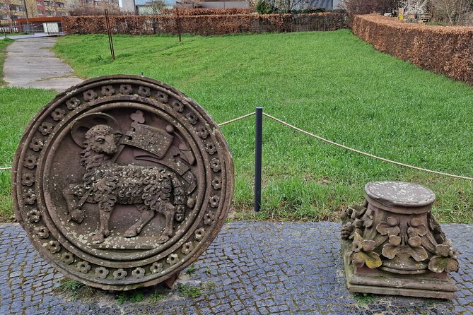Walking on the Wall: 3-Hour Tour in Berlin - Rabbit Field and the former death strip