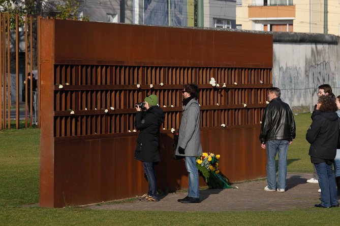 Wall Tour Berlin - Fates, Heroes & Love Stories - Why this route makes the Berlin Wall easier to understand