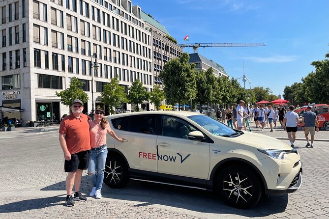 Welcome/Farewell SightseeingTaxi Tour +Transfer from/to the airport - The Berlin Palace and Museum Island